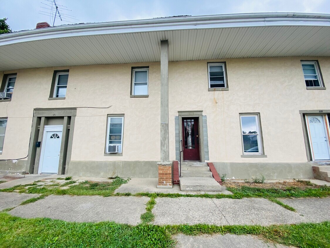 Primary Photo - 120 Montgomery St