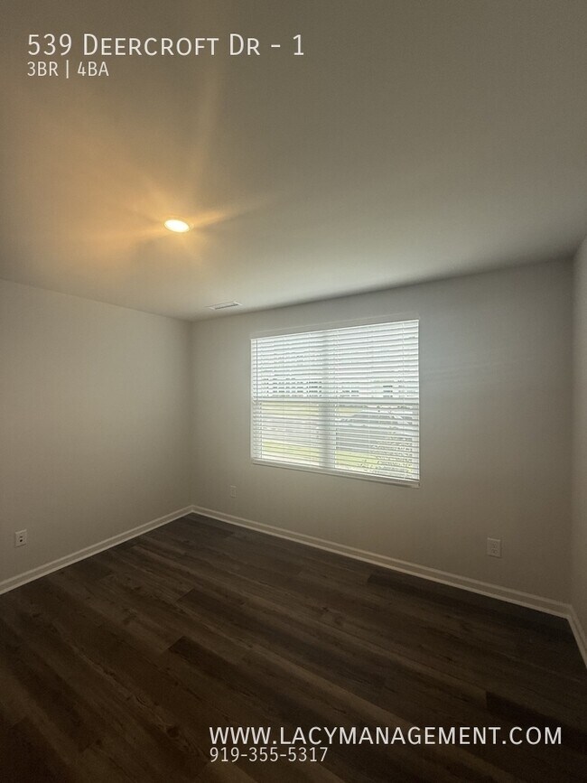 Foto del edificio - 539 Deercroft Dr