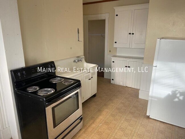 Building Photo - 36 3rd St