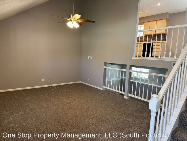 Building Photo - 3 br, 2.5 bath House - 1213 E 118th St