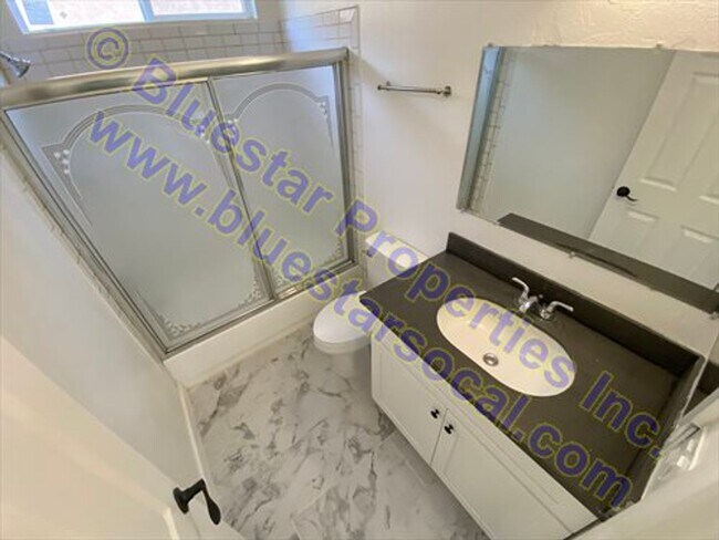 Foto del edificio - 16450 Lariat Rd