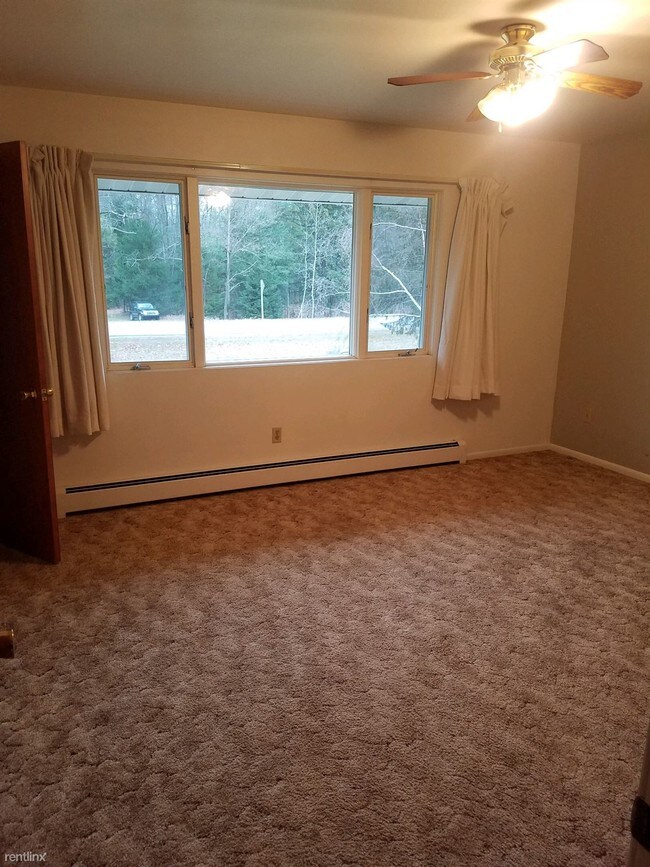 Building Photo - 3 br, 2 bath  - Birch Acres Apartments 8