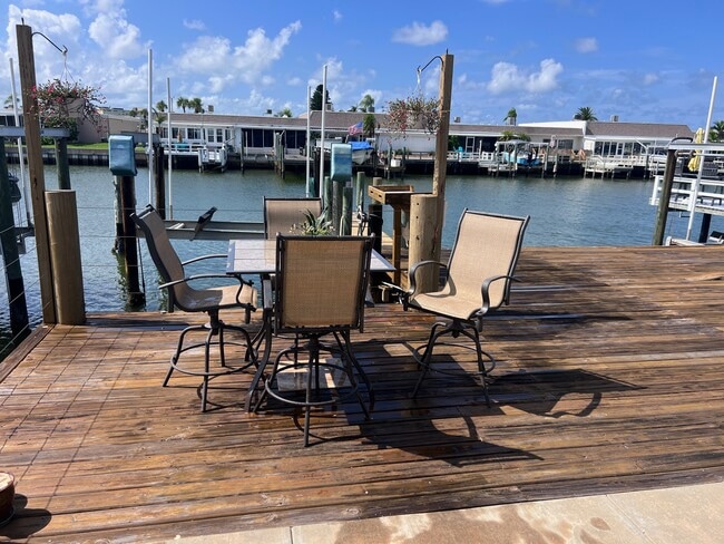 Building Photo - 282 Boca Ciega Point Blvd N