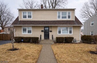 Building Photo - 174 Sheridan Ave