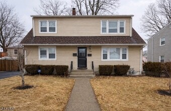 Building Photo - 174 Sheridan Ave