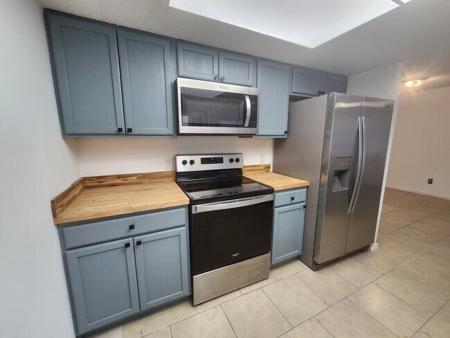 Foto del edificio - 2332 Achilles St