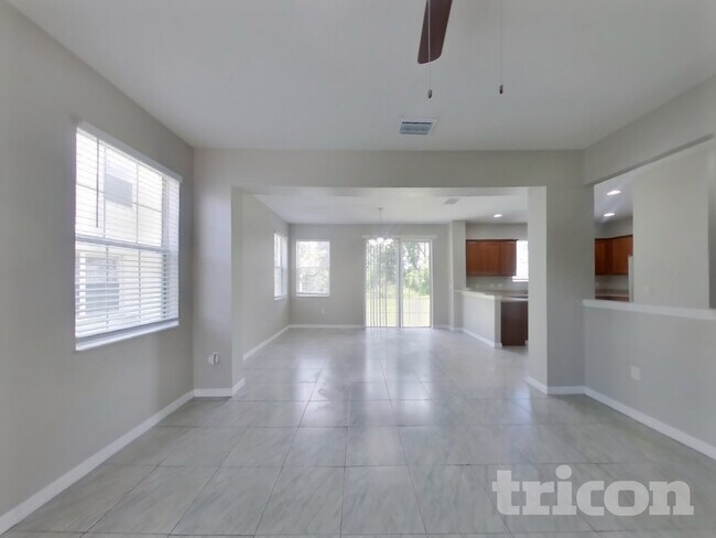 Building Photo - 18816 Litzau Ln