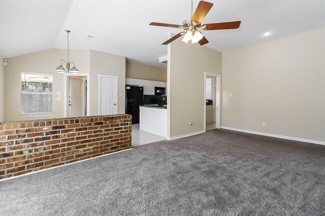 Foto del edificio - 2622 Eaglenest Ln