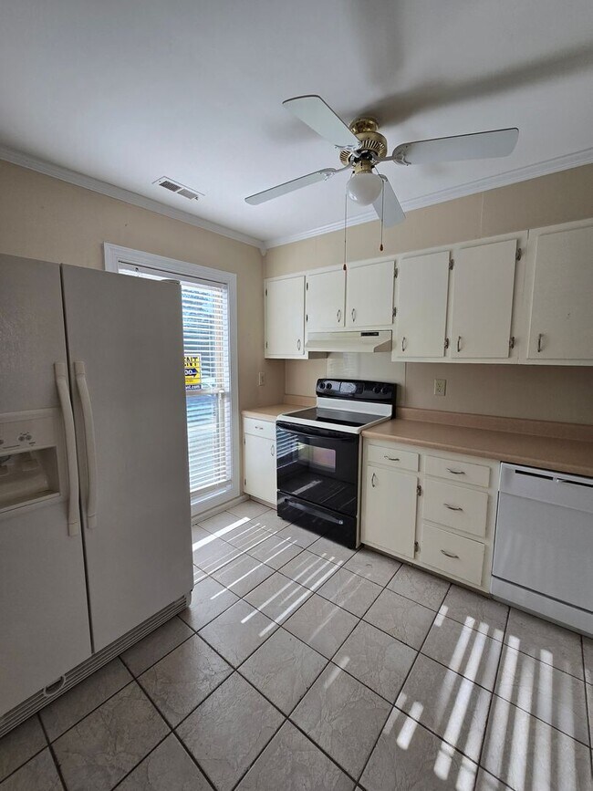 Foto del edificio - 4612 Fen Ct