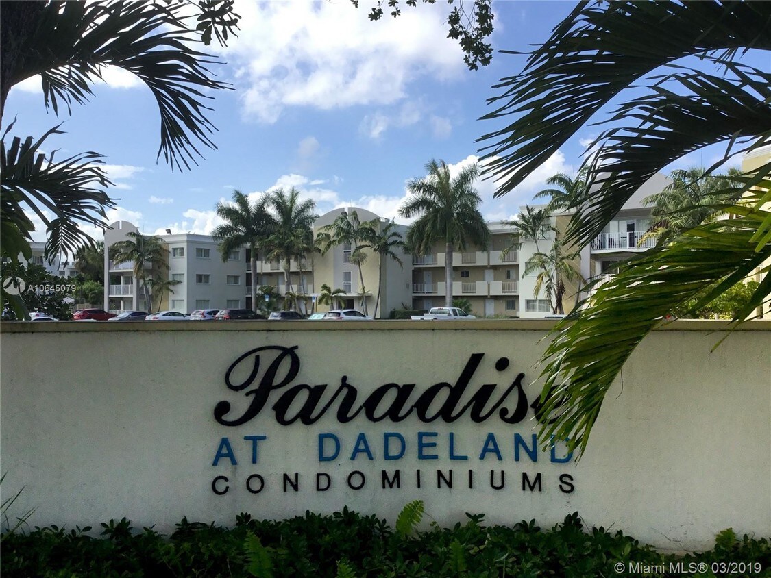 Foto principal - 7725 N Kendall Dr