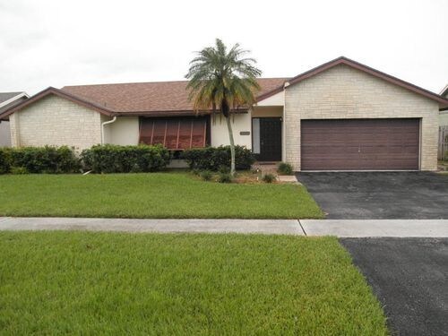 Primary Photo - 9525 Burlington Pl