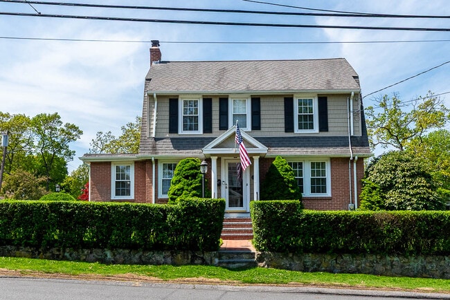 Building Photo - 409 Mount Vernon St