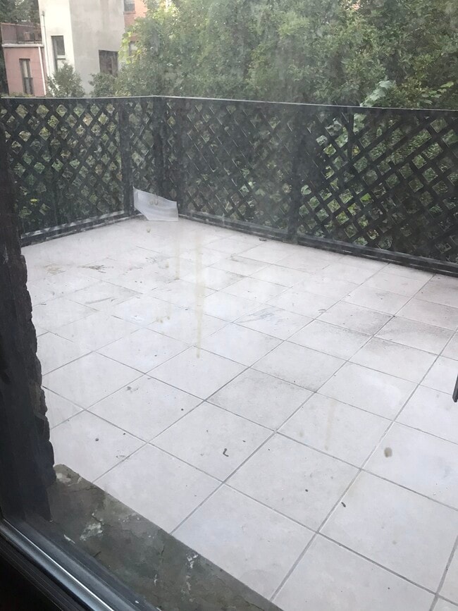 Foto del edificio - 15 W 120 St