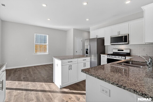 Foto del edificio - 504 Crux Rd