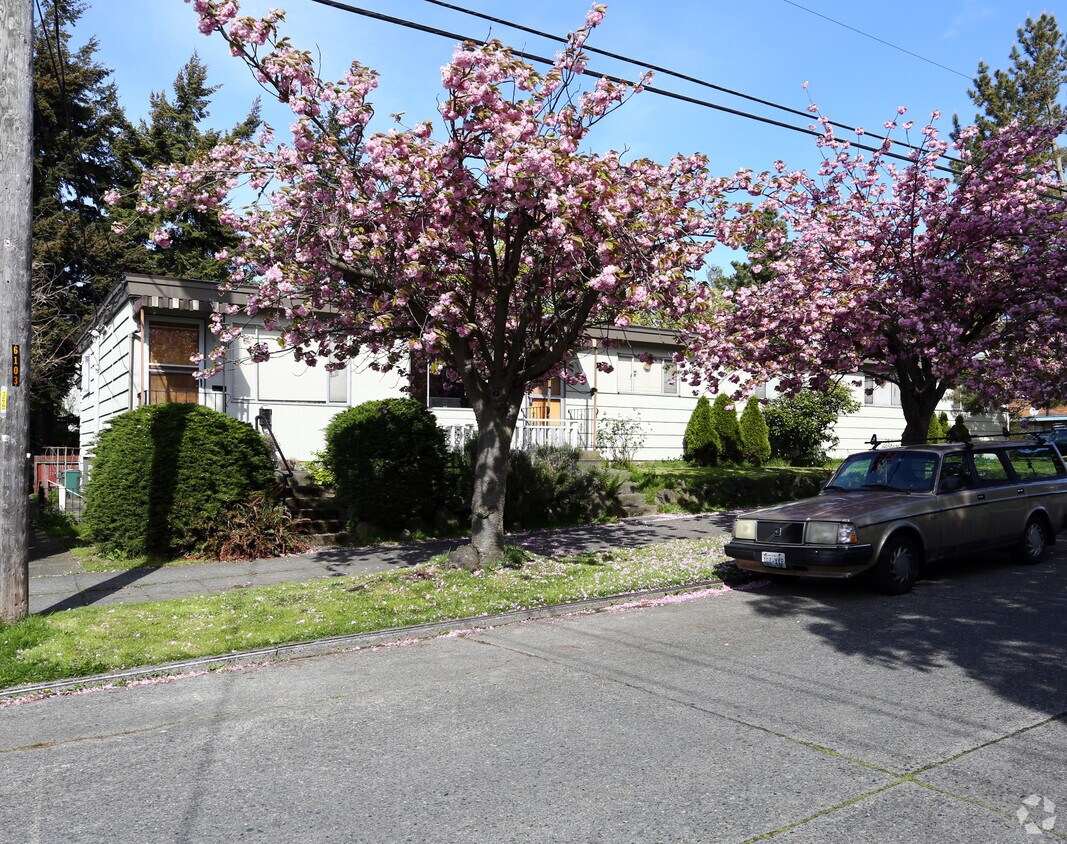 Building Photo - 2201 NW 62nd St