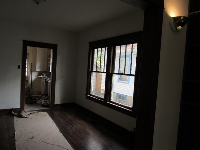 Building Photo - 1286 SW Washburn Ave