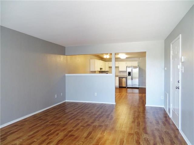 Foto del edificio - 4344 Forest Point Dr