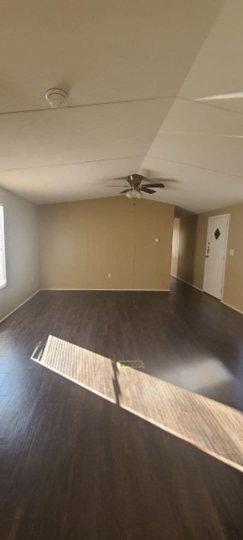 Building Photo - Housing Accepted!