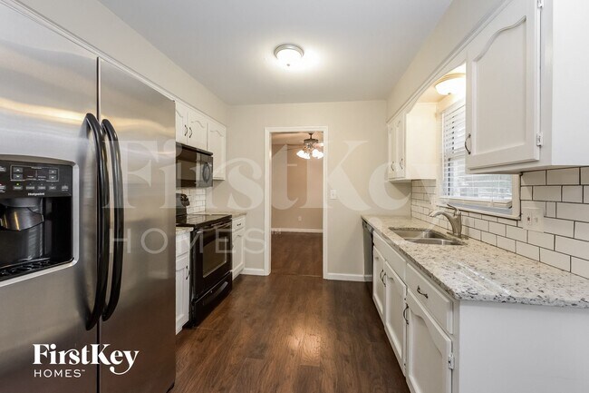 Foto del edificio - 1300 SW 22nd St