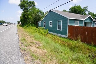 Building Photo - 6803 6th St
