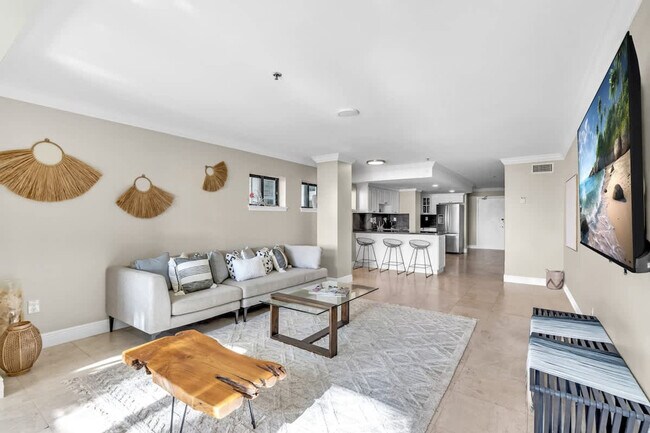 Foto del edificio - 6345 Collins Ave