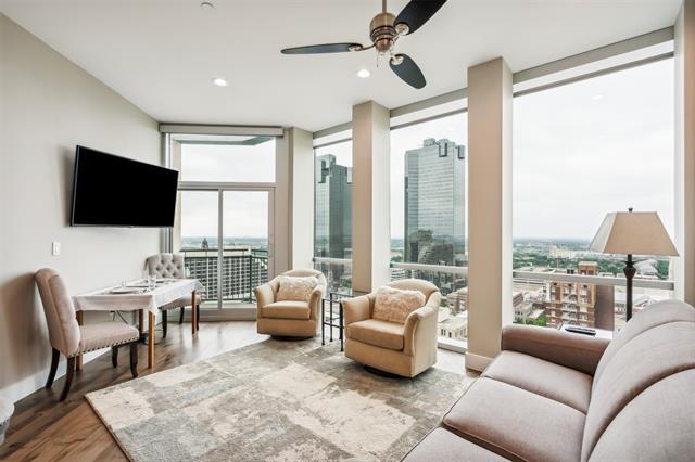 Foto principal - 500 Throckmorton St