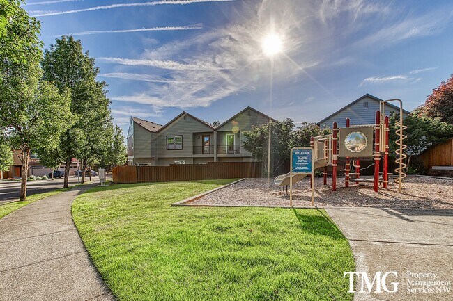 Foto del edificio - Contemporary 3 Bed 2.5 Bath Style Home in ...