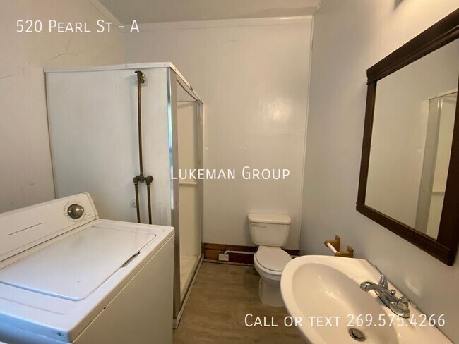 Building Photo - 520 Pearl St