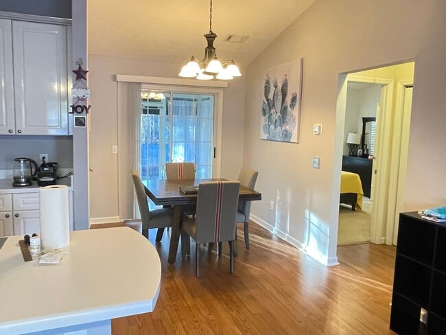 Building Photo - Townhome in Opelika- 2/2 Avaliable April 1st!