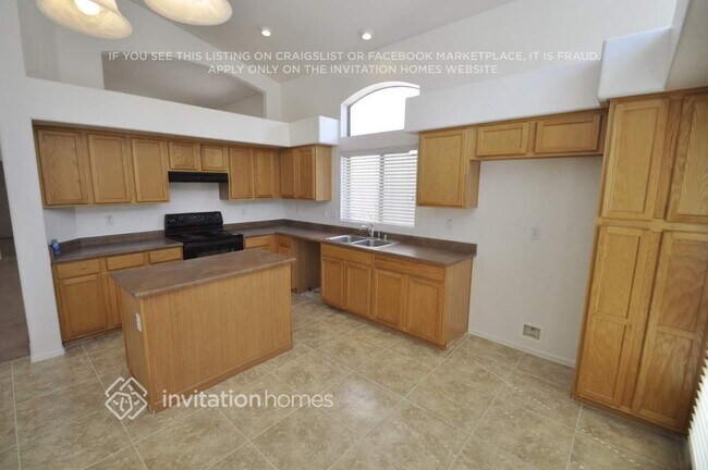 Foto del edificio - 10541 W Almeria Rd