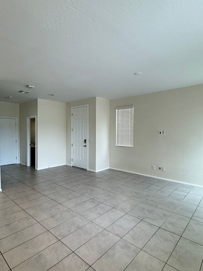 Foto del edificio - Brand New Home for Rent in Mountains Edge
