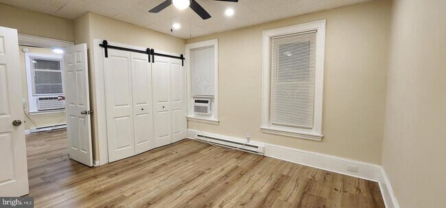 Foto del edificio - 321 S Hanover St
