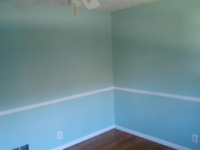 Building Photo - 725 San Miguel Dr