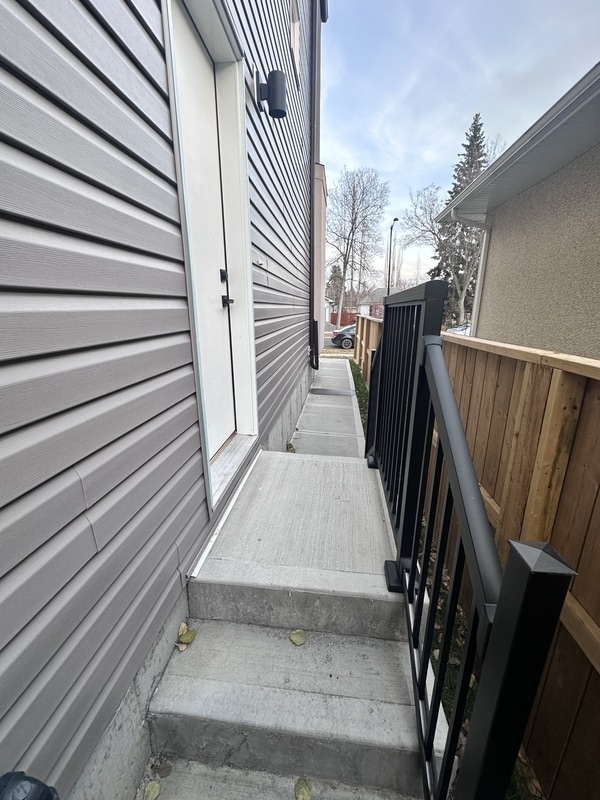 Photo du bâtiment - 10428-10147 147 St NW