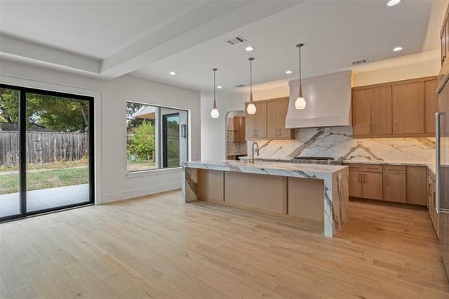 Building Photo - 5009 Wateka Dr