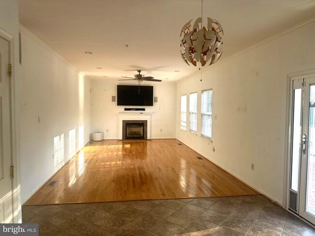 Building Photo - 1401 Windjammer Ct