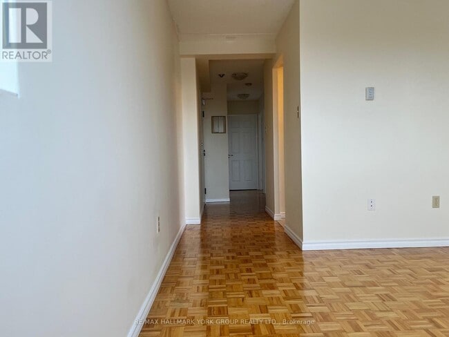 Building Photo - 262 Rose St