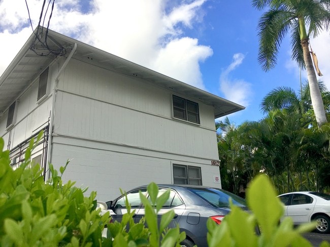 Building Photo - 1612 Anapuni Street Unit E