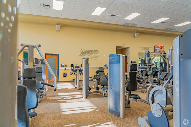 Gimnasio - Lionsgate Townhomes