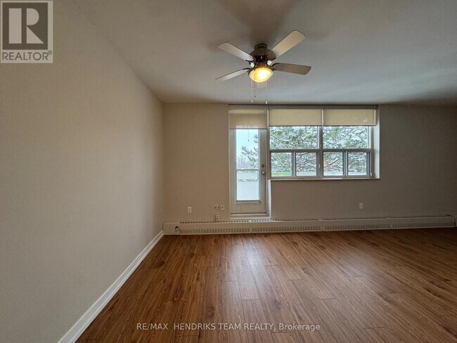 Photo du bâtiment - 158 Fitch St