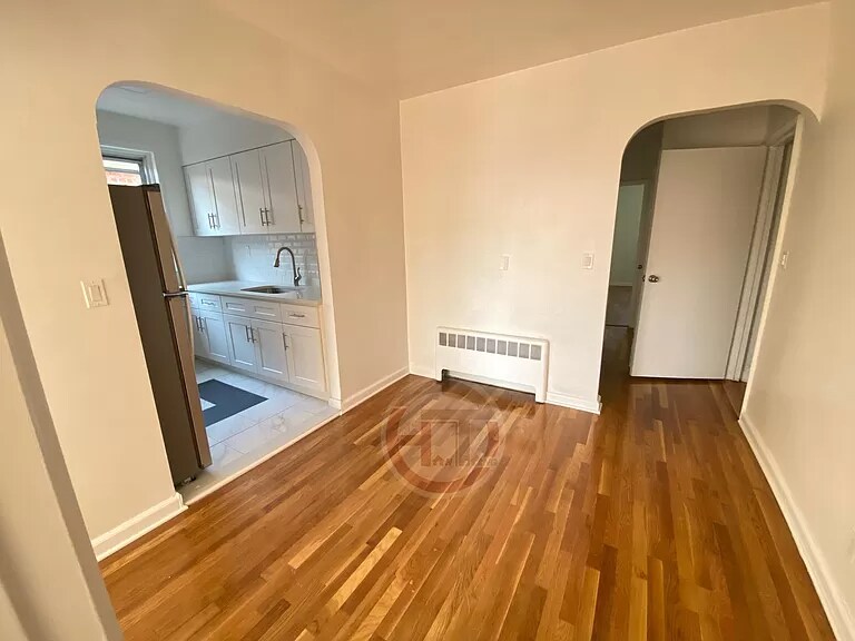 Foto principal - 2004 Yates Ave