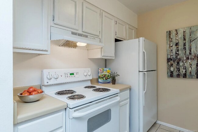 Photo - 7395 E Eastman Ave Apartment