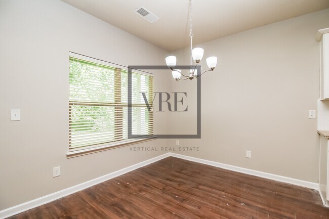 Foto del edificio - 133 Avonwood Cir