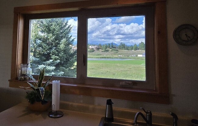 Building Photo - Cute Furnished Pinon Condo