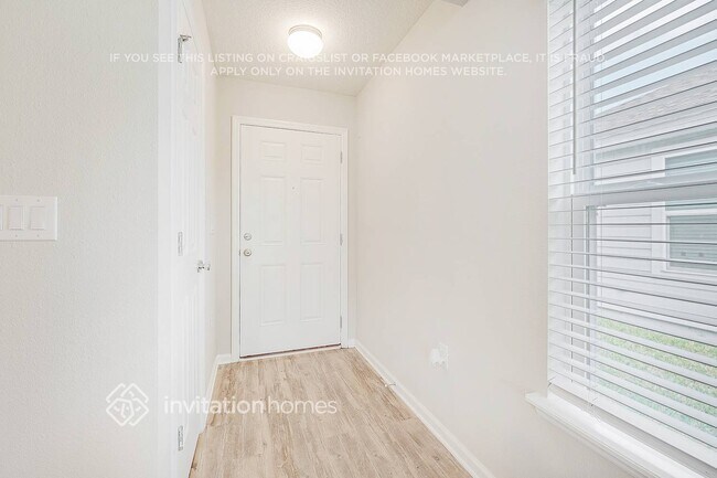 Foto del edificio - 115 Santorini Ct