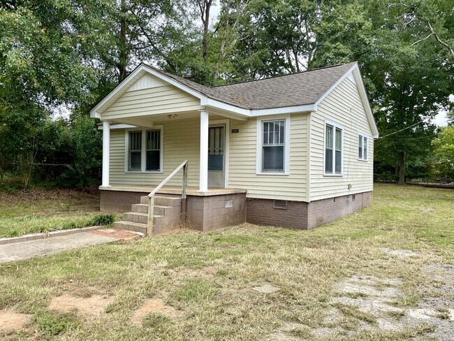 Building Photo - 1808 Green St