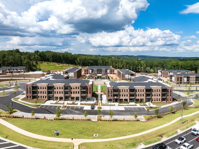 Building Photo - Chastain Hill