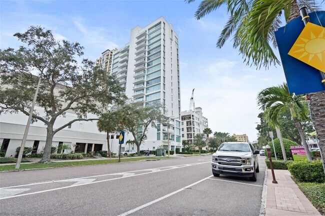 Foto del edificio - 176 4th Ave NE