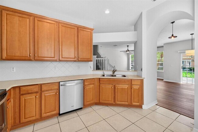 Building Photo - 5185 6th Way N