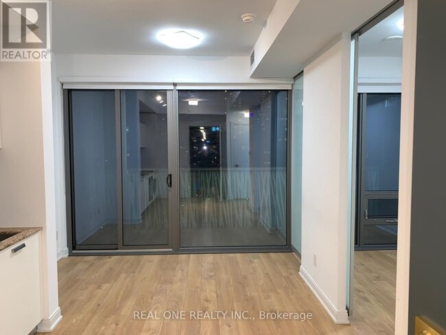 Building Photo - 50 Charles St E